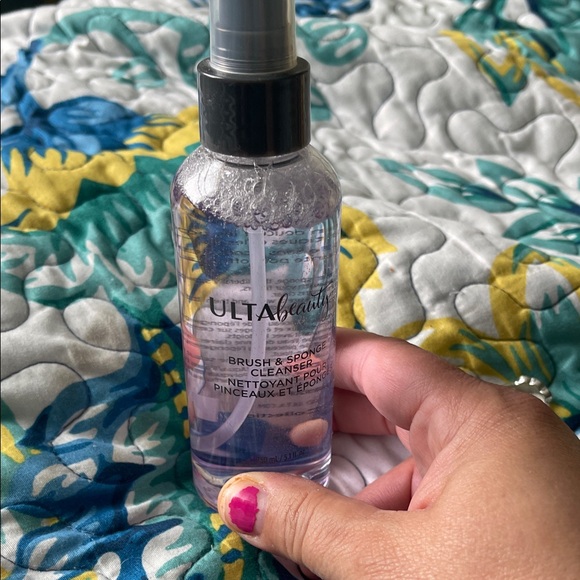 Ulta Beauty Brush & Sponge Cleanser - Picture 1 of 3